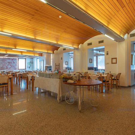 Albergo Sorriso Darfo Boario Terme Екстер'єр фото